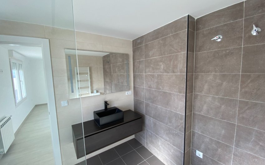 Resale - Apartment -
Villena