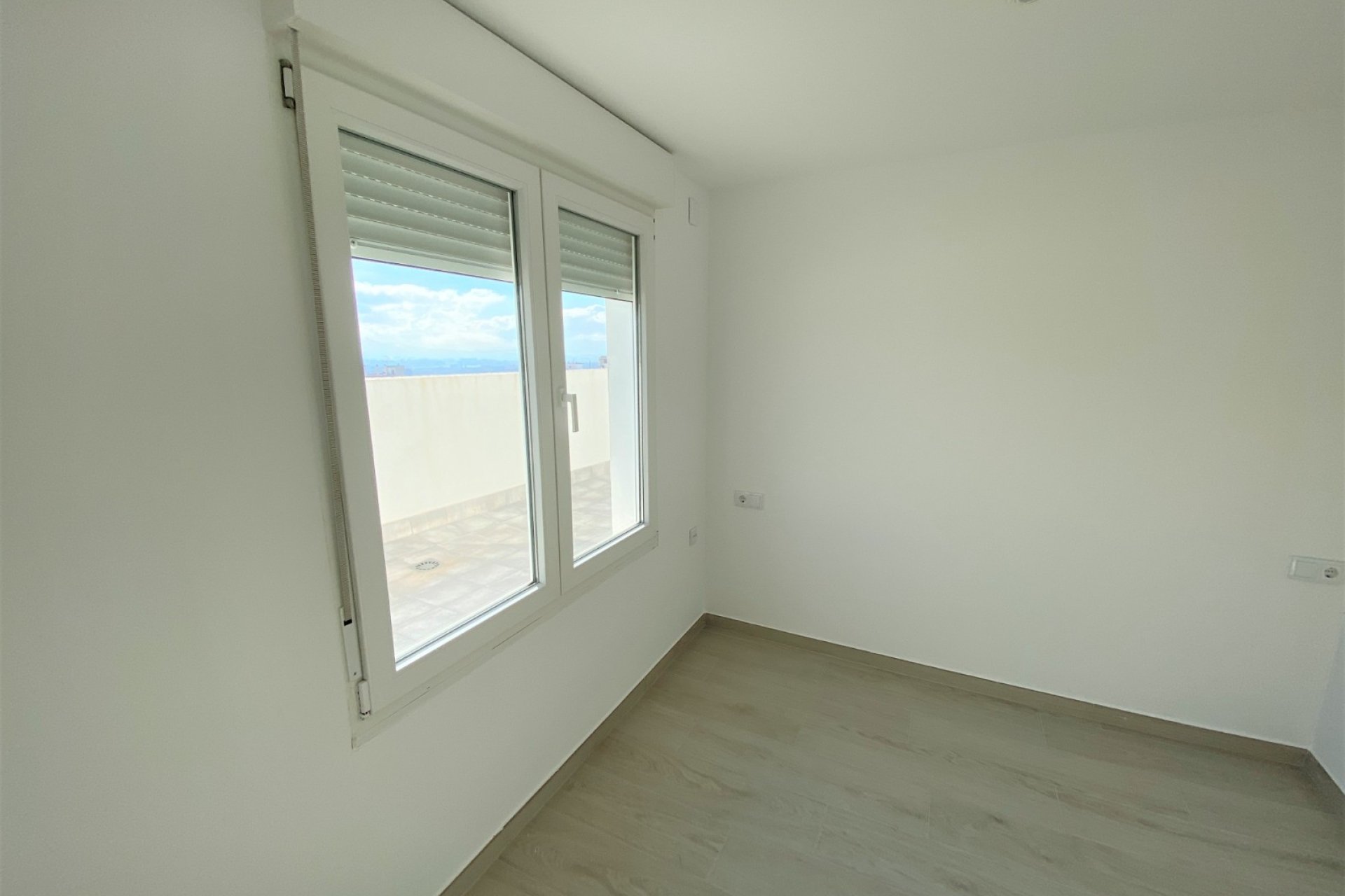 Resale - Apartment -
Villena