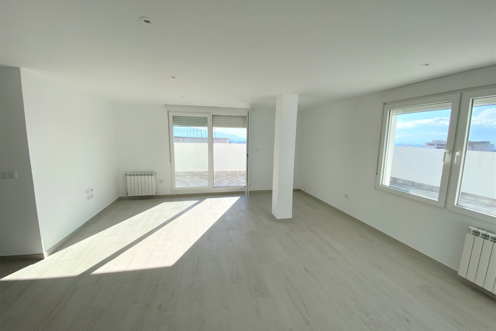 Resale - Apartment -
Villena