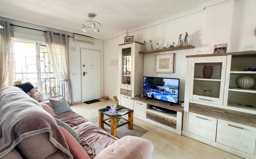 Resale - Bungalow -
Orihuela Costa - Costa Blanca