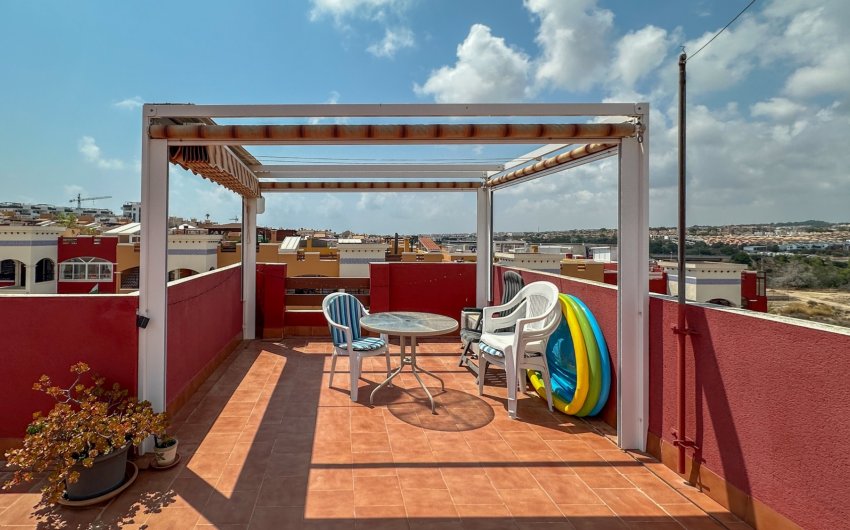 Resale - Bungalow -
Orihuela Costa - Costa Blanca