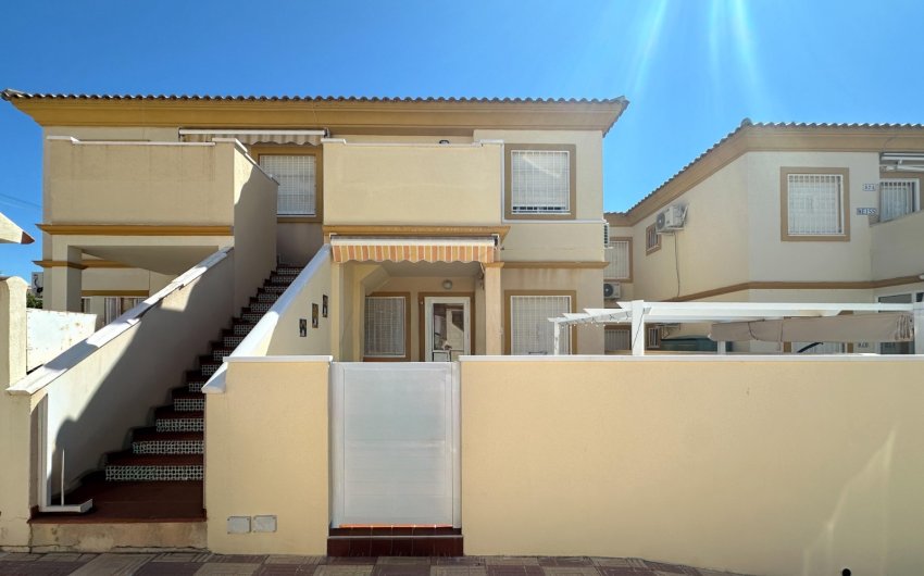 Resale - Bungalow -
Orihuela Costa - Costa Blanca