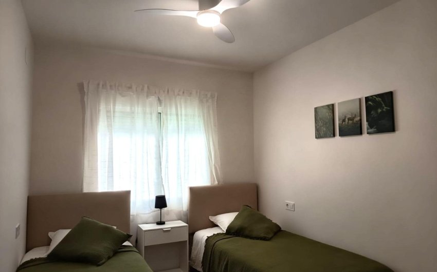 Resale - Bungalow -
Orihuela Costa - Costa Blanca