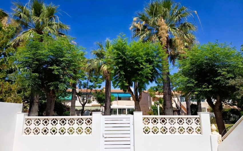 Resale - Bungalow -
Orihuela Costa - Costa Blanca