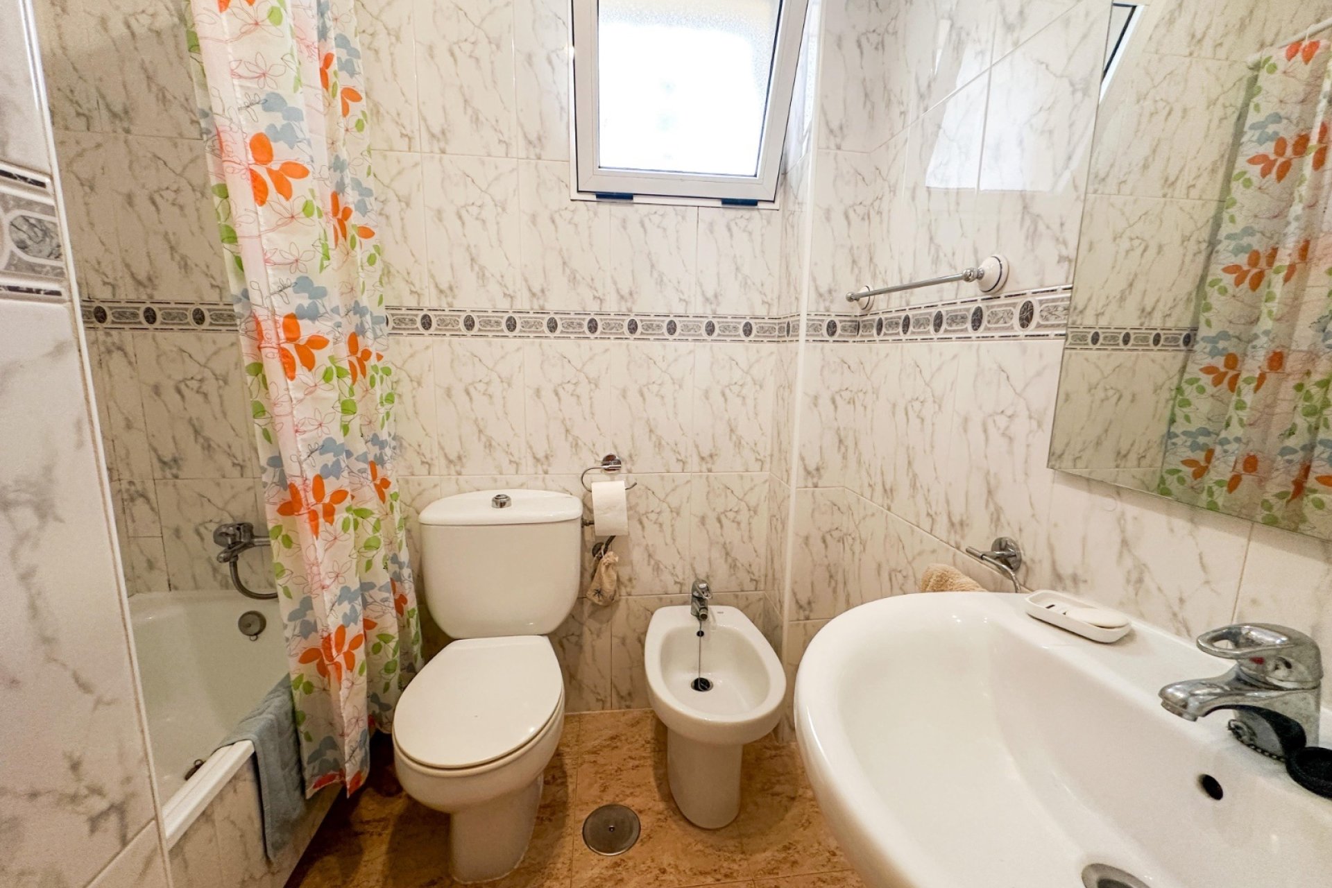 Resale - Bungalow -
Orihuela Costa - Costa Blanca