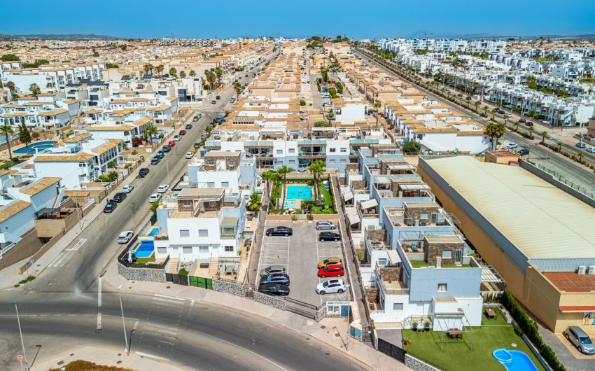 Resale - Bungalow -
Orihuela Costa - Costa Blanca