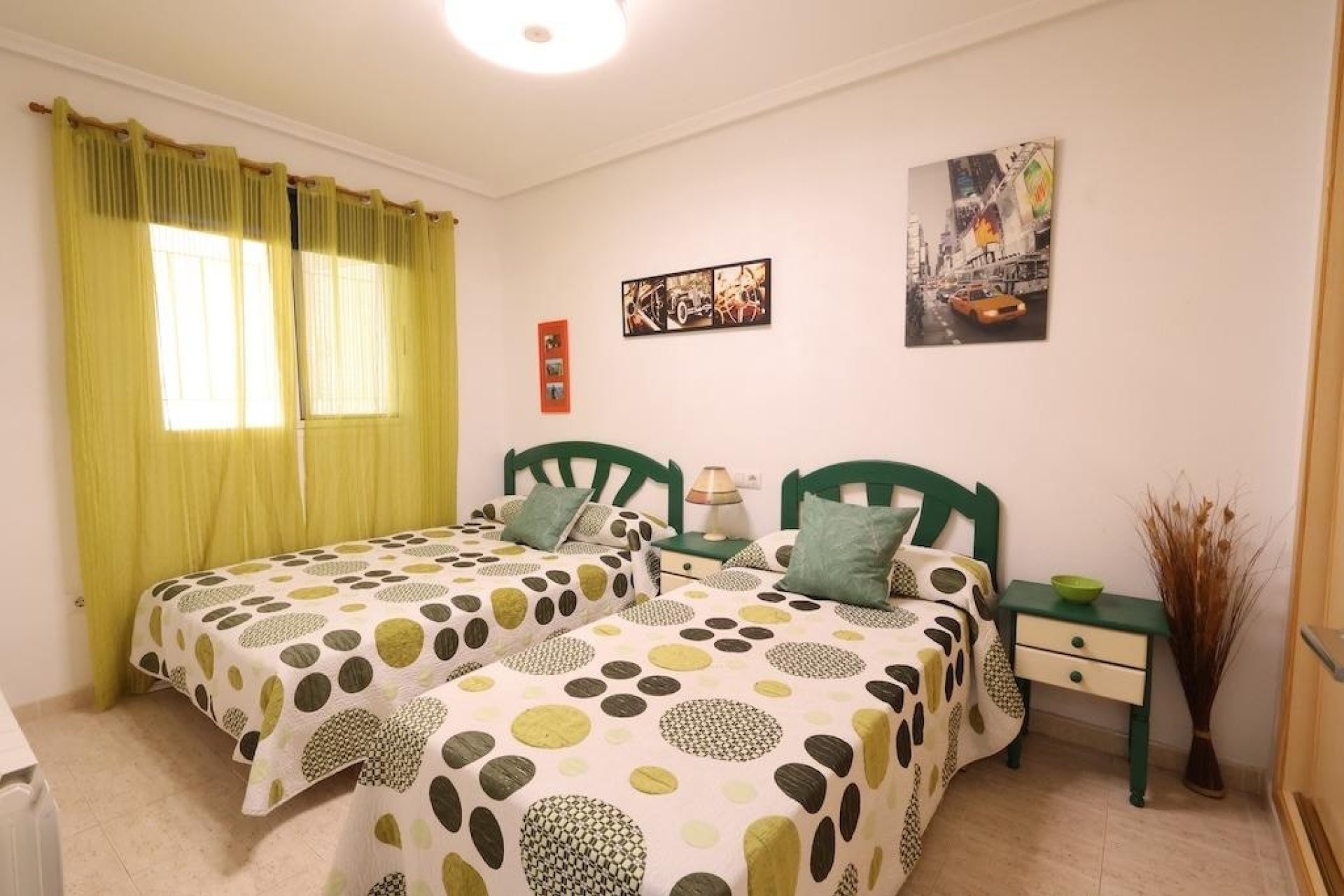 Resale - Bungalow -
Orihuela Costa - Costa Blanca