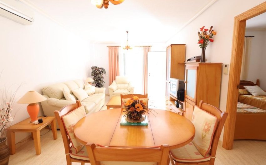 Resale - Bungalow -
Orihuela Costa - Costa Blanca