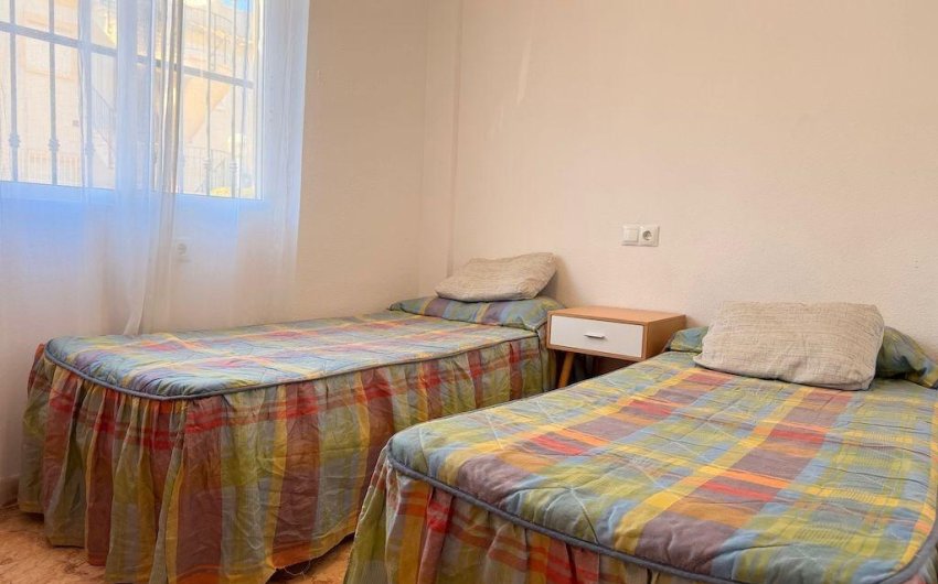 Resale - Bungalow -
Orihuela Costa - Costa Blanca