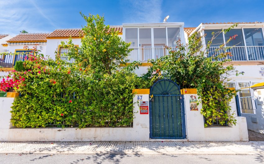 Resale - Bungalow -
Orihuela Costa - Costa Blanca