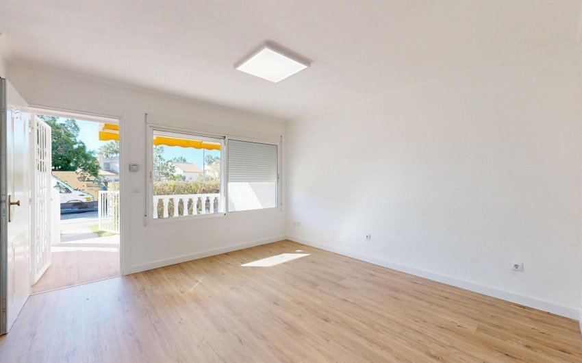 Resale - Bungalow -
Orihuela Costa - Costa Blanca