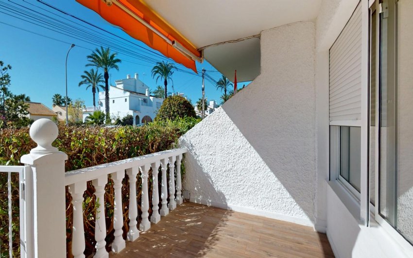 Resale - Bungalow -
Orihuela Costa - Costa Blanca