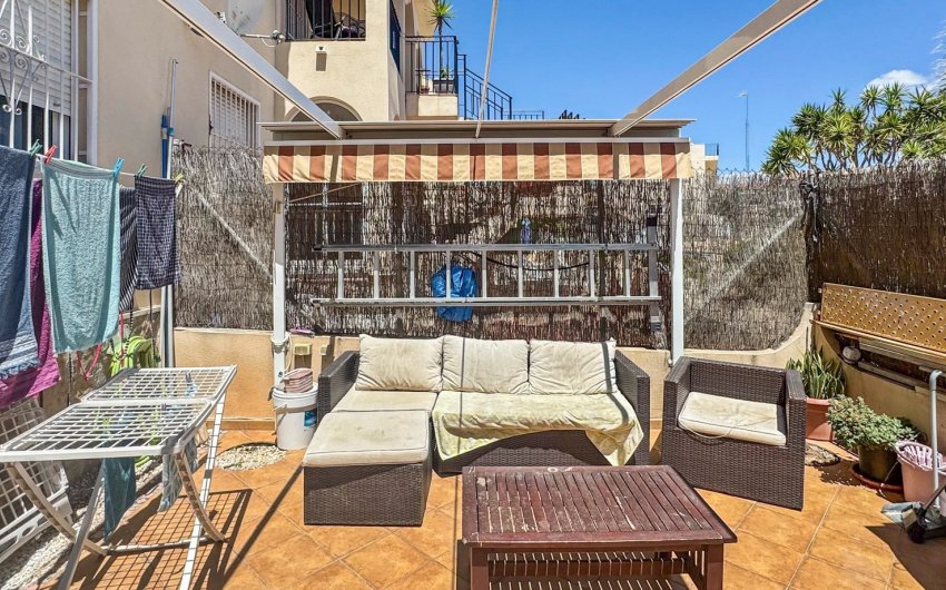 Resale - Bungalow -
Orihuela Costa - Costa Blanca
