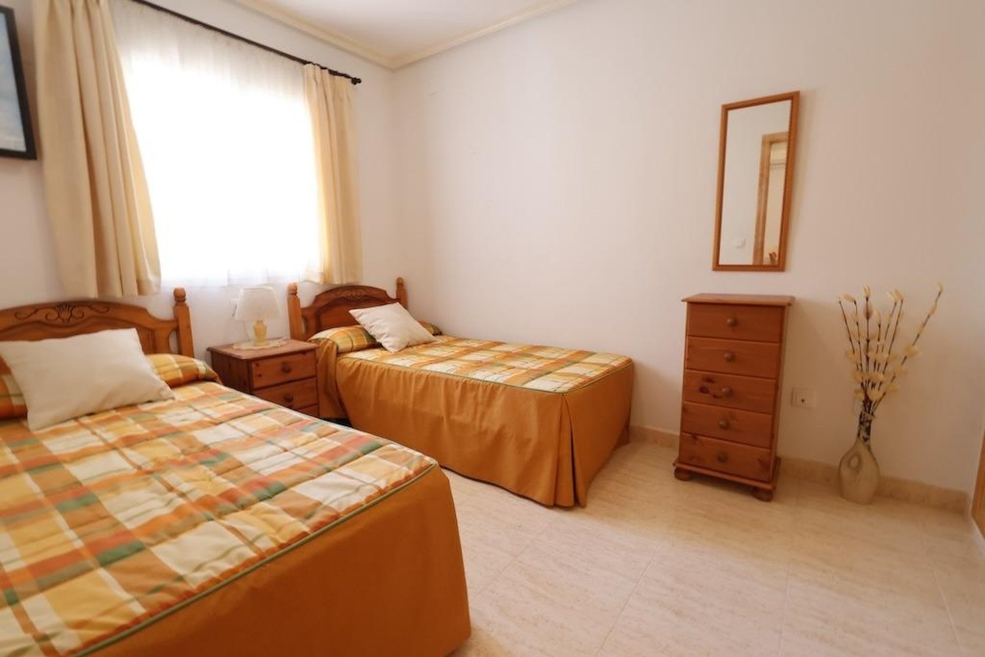 Resale - Bungalow -
Orihuela Costa - Costa Blanca