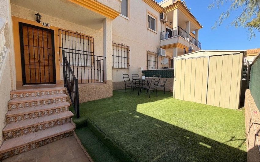 Resale - Bungalow -
Orihuela Costa - Costa Blanca