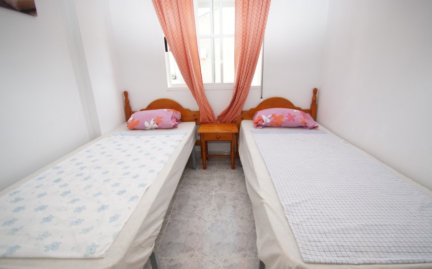 Resale - Bungalow -
Orihuela Costa - Costa Blanca