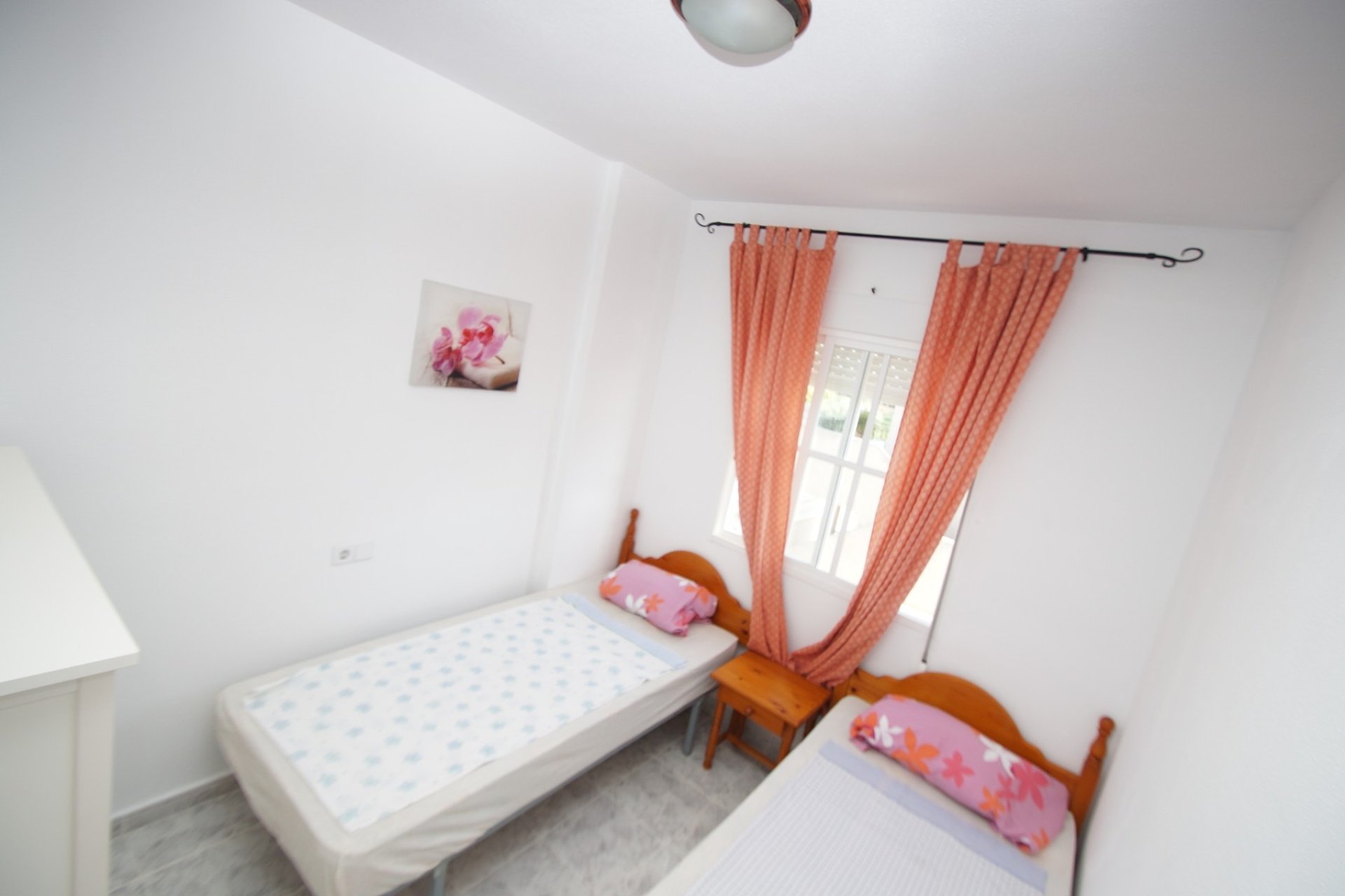 Resale - Bungalow -
Orihuela Costa - Costa Blanca