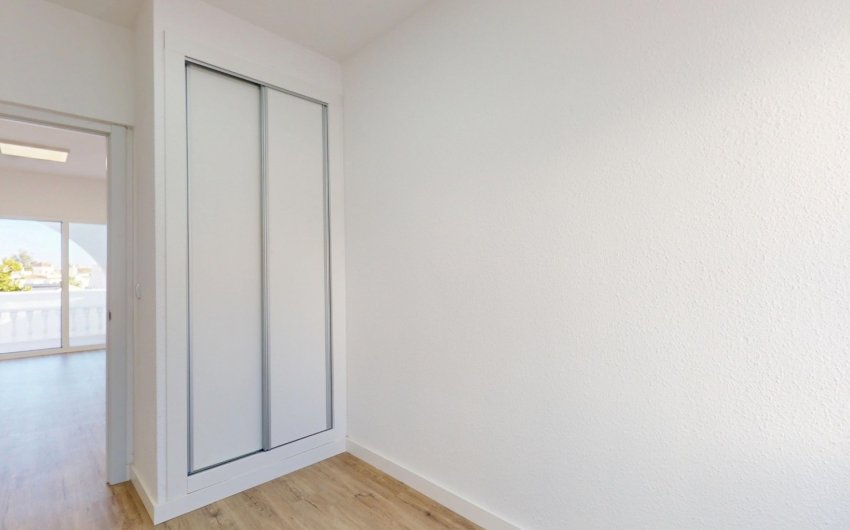 Resale - Bungalow -
Orihuela Costa - Las Filipinas