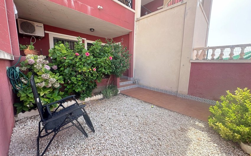 Resale - Bungalow -
Orihuela Costa - Los Altos