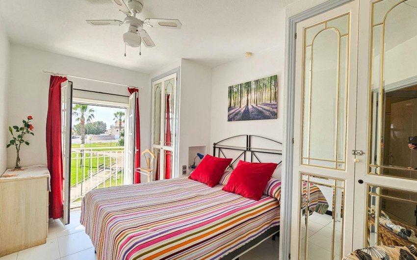 Resale - Bungalow -
Orihuela Costa - Los Altos