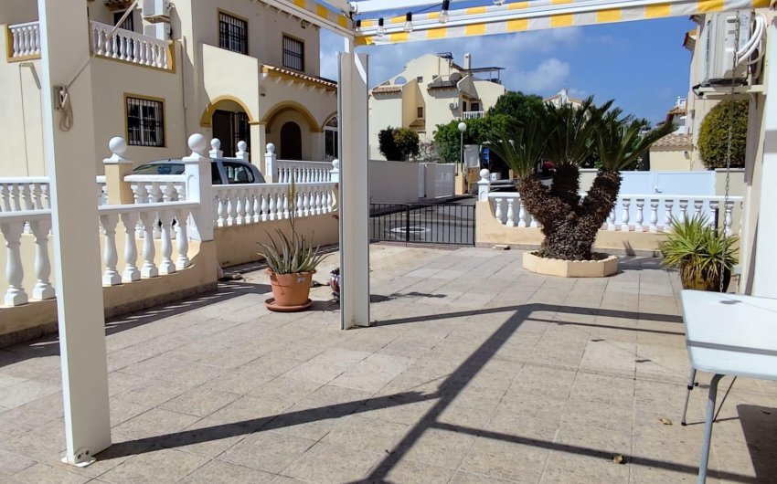 Resale - Bungalow -
Orihuela - Urbanización Perla Del Mar