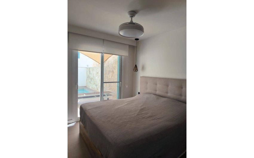 Resale - Bungalow -
Pilar de la Horadada - El Mojón