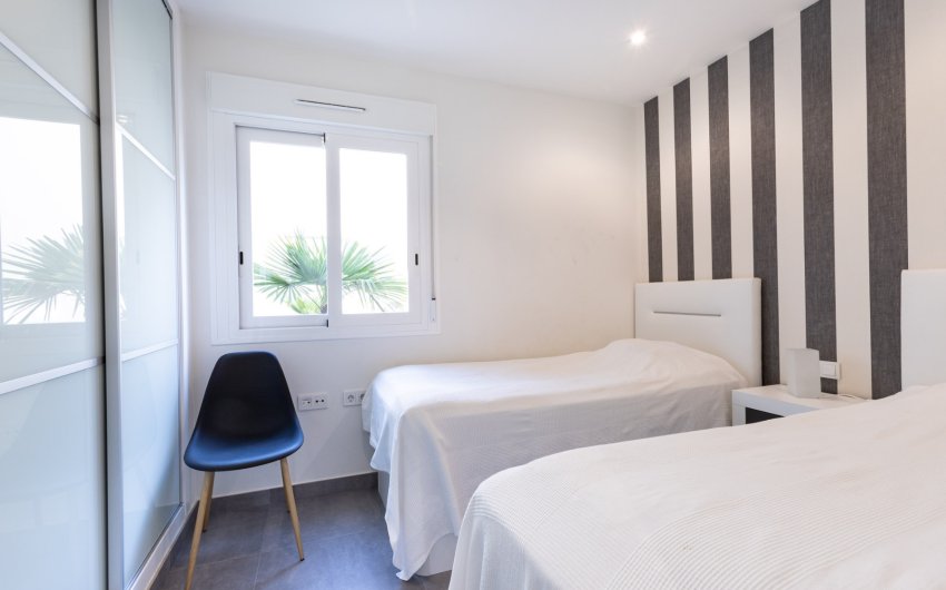 Resale - Bungalow -
Torrevieja - Aguas Nuevas