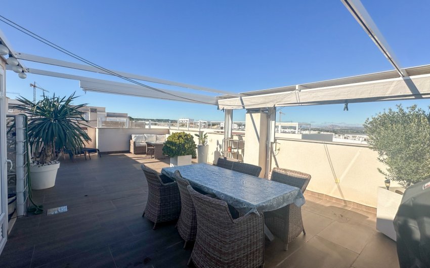 Resale - Bungalow -
Torrevieja - Costa Blanca