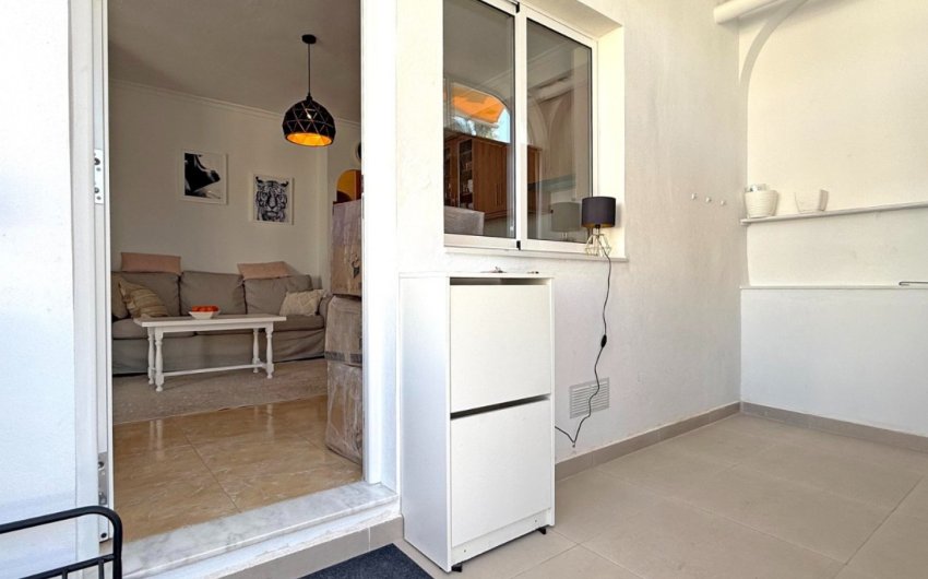 Resale - Bungalow -
Torrevieja - Costa Blanca
