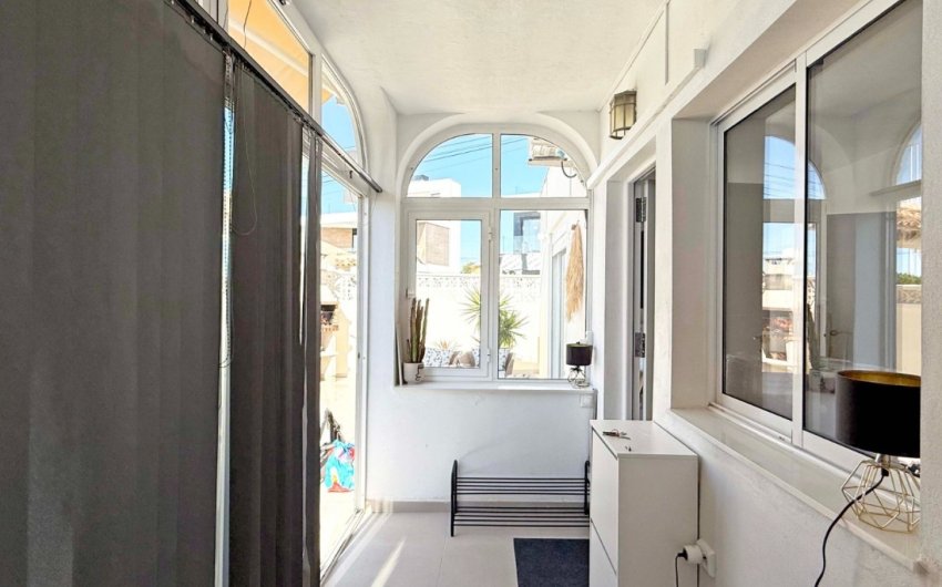 Resale - Bungalow -
Torrevieja - Costa Blanca