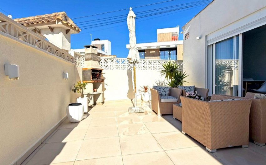 Resale - Bungalow -
Torrevieja - Costa Blanca