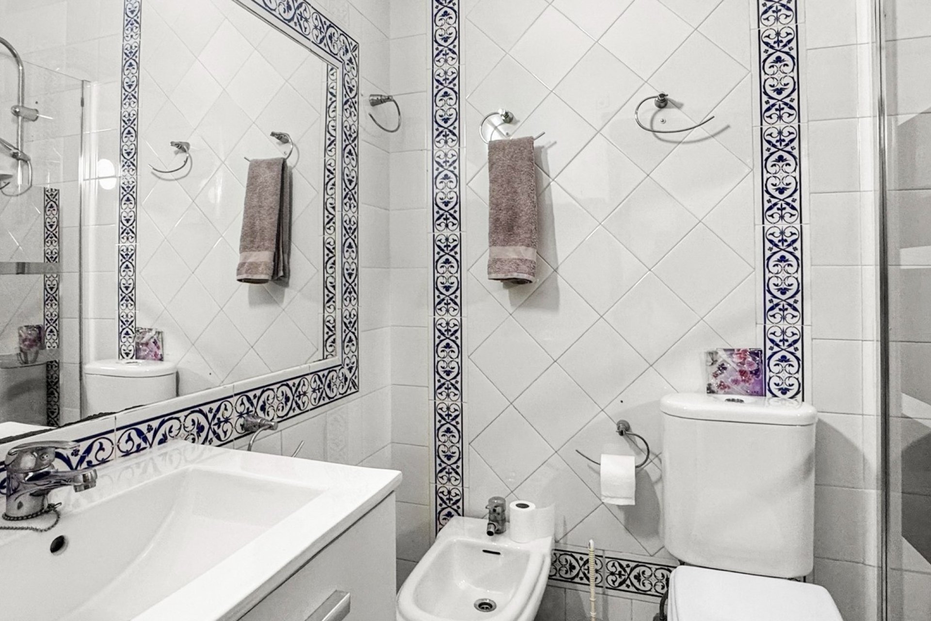 Resale - Bungalow -
Torrevieja - Costa Blanca