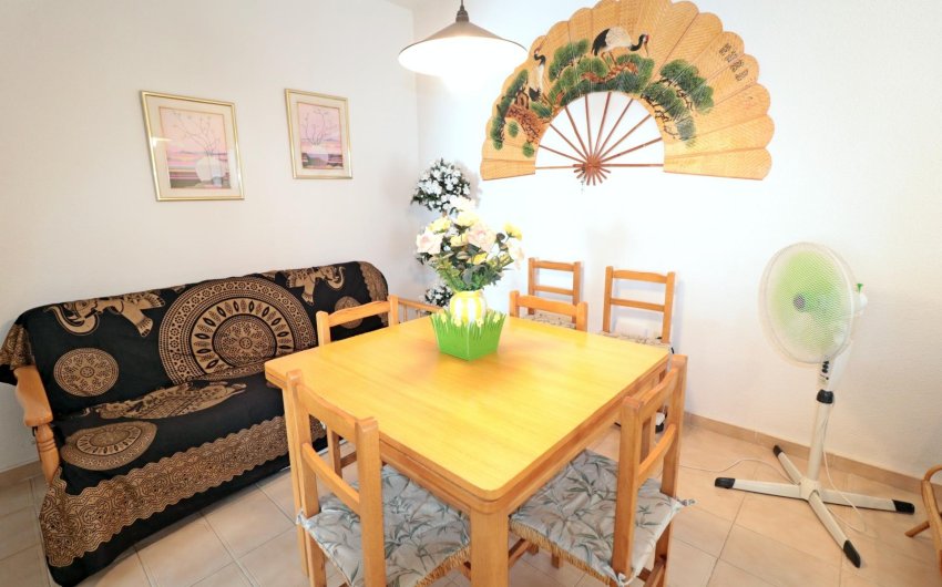 Resale - Bungalow -
Torrevieja - El Acequión - Los Náufragos