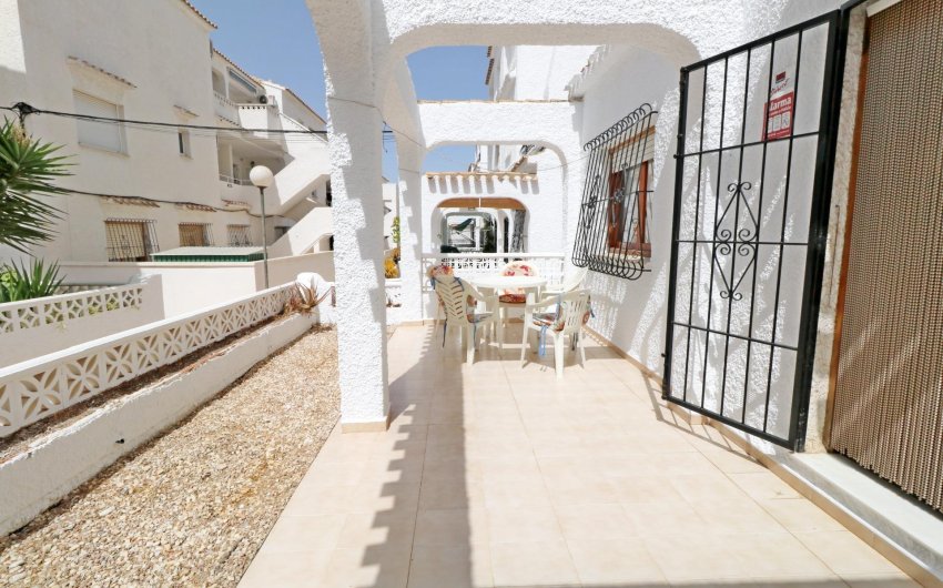Resale - Bungalow -
Torrevieja - El Acequión - Los Náufragos
