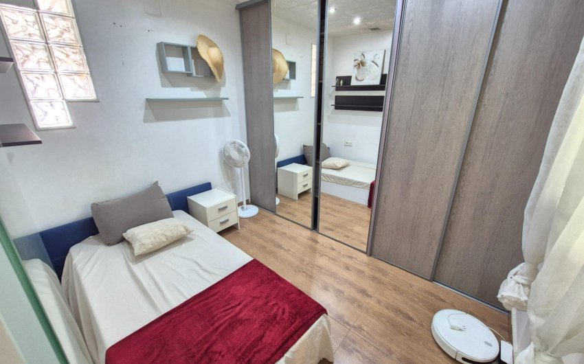 Resale - Bungalow -
Torrevieja - El Limonar