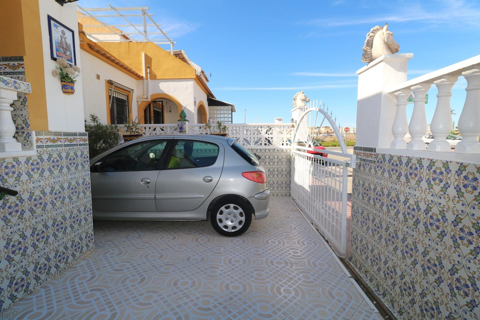 Resale - Bungalow -
Torrevieja - El Limonar