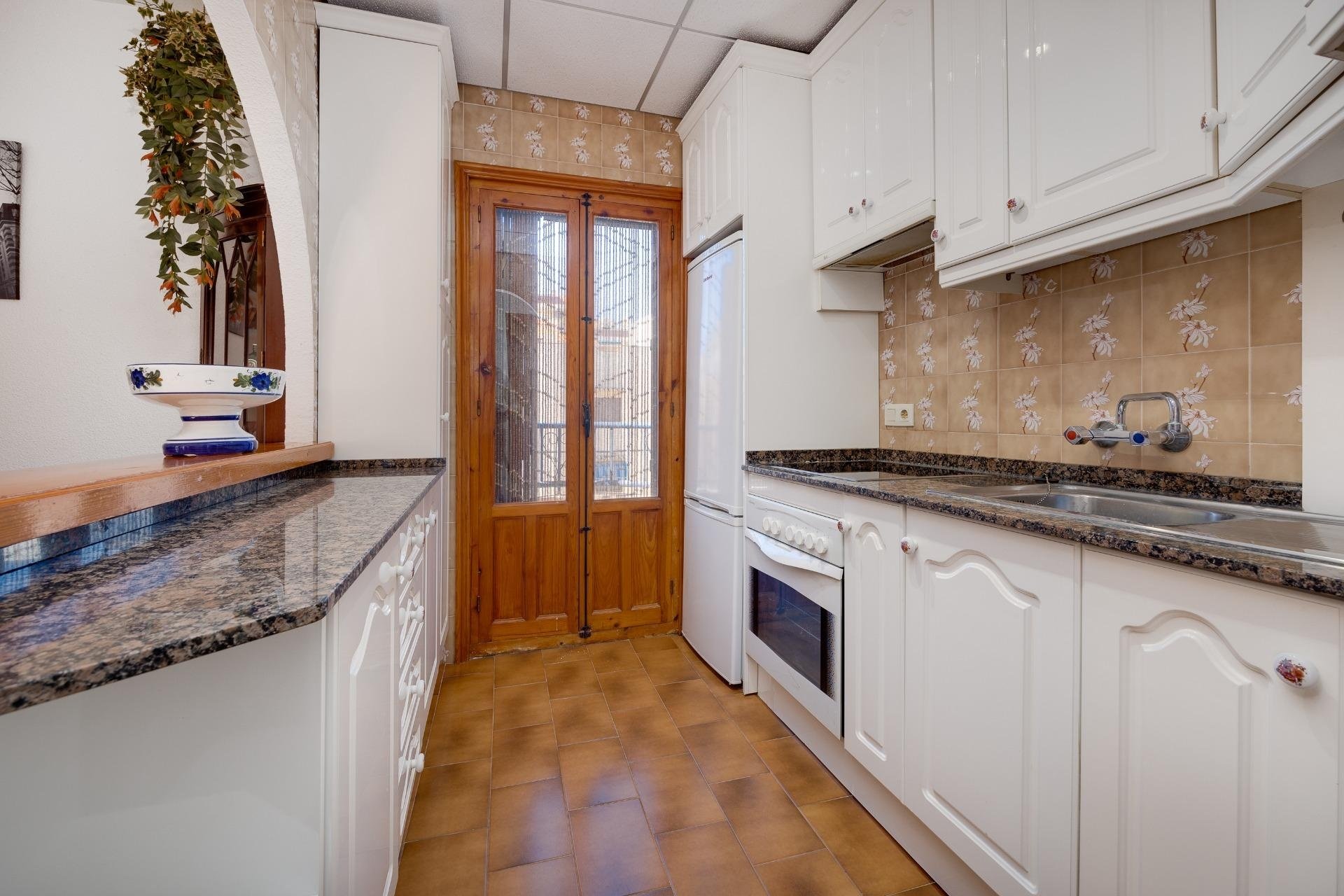 Resale - Bungalow -
Torrevieja - La Mata