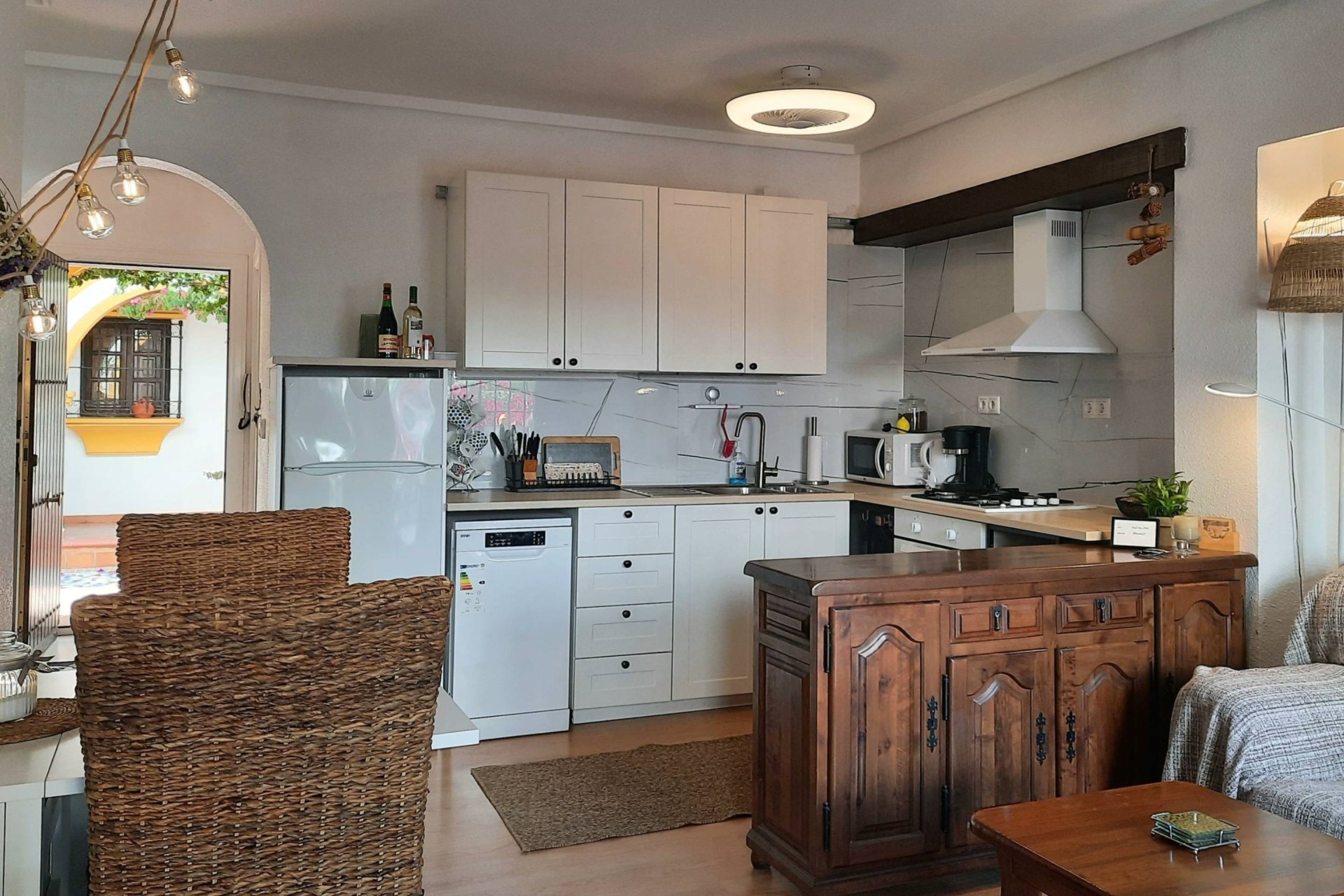 Resale - Bungalow -
Torrevieja - La Mata