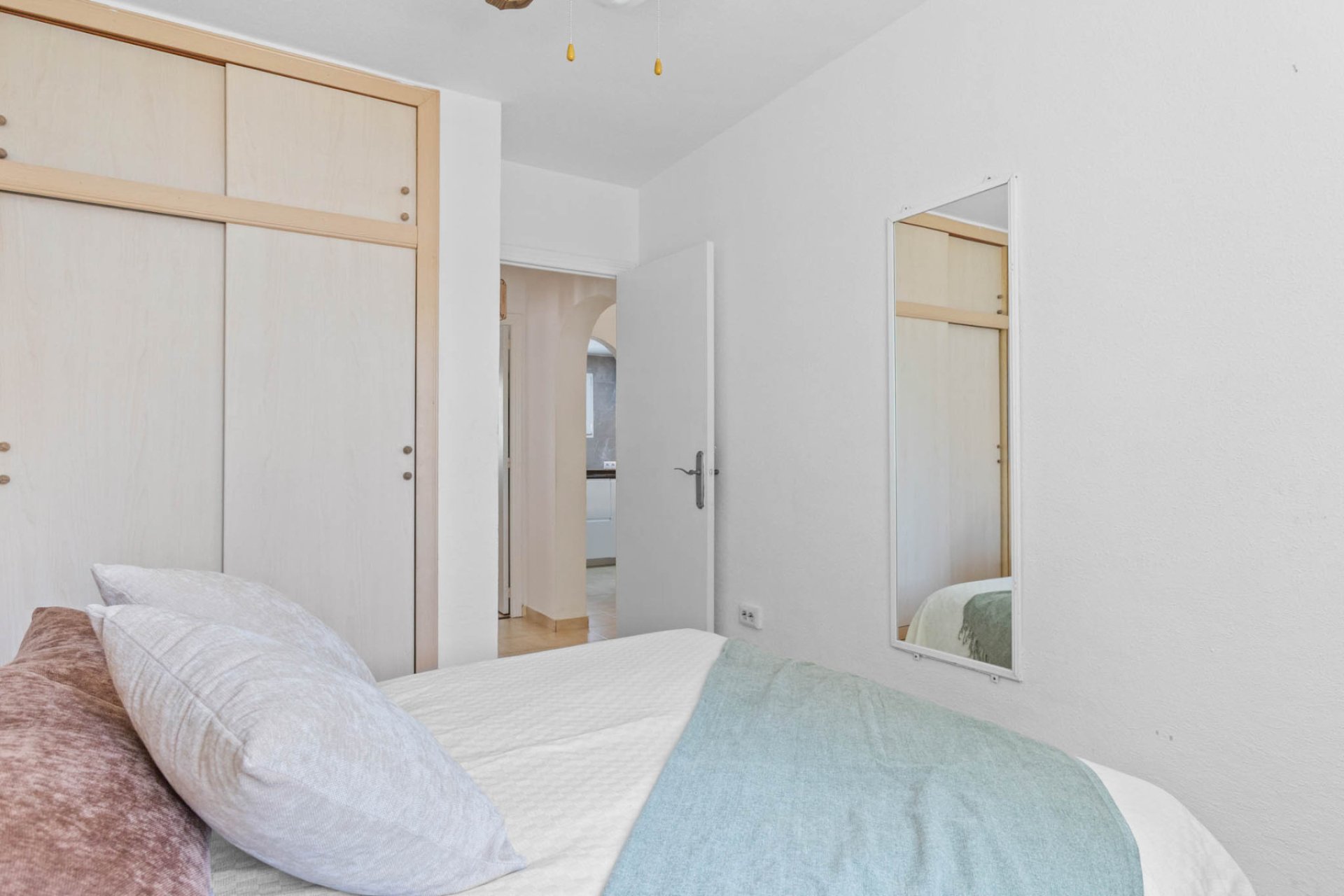 Resale - Bungalow -
Torrevieja - Lago Jardin