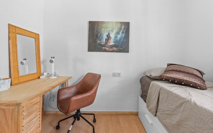 Resale - Bungalow -
Torrevieja - Lago Jardin