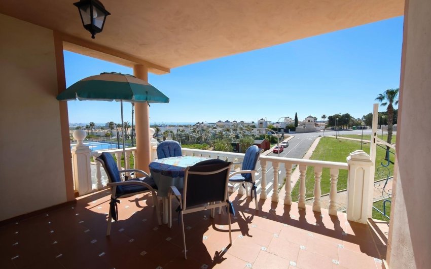 Resale - Bungalow -
Torrevieja - Los Balcones - Los Altos del Edén