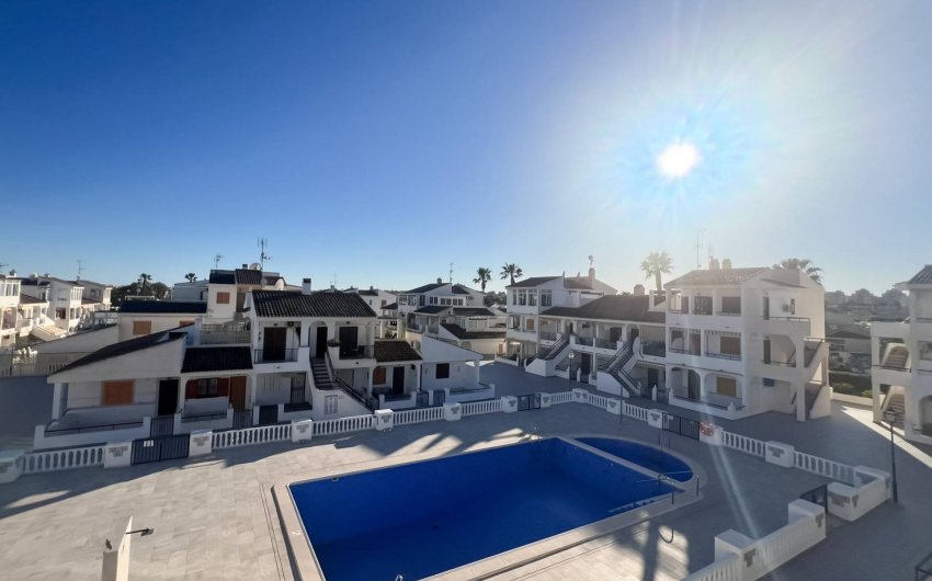 Resale - Bungalow -
Torrevieja - Los Frutales