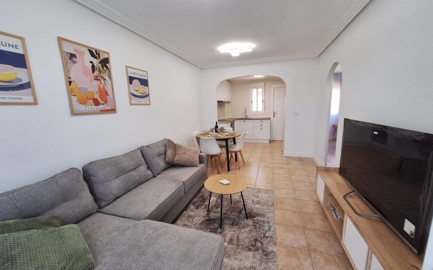 Resale - Bungalow -
Torrevieja - Sector 25