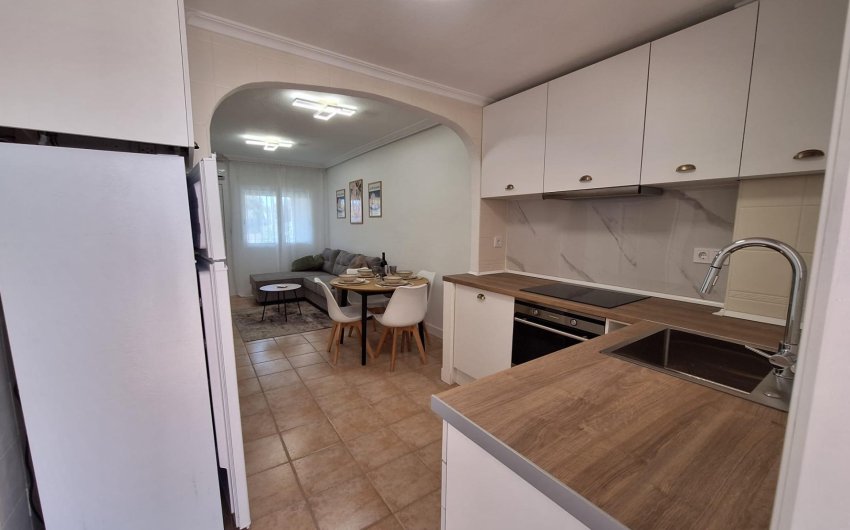 Resale - Bungalow -
Torrevieja - Sector 25