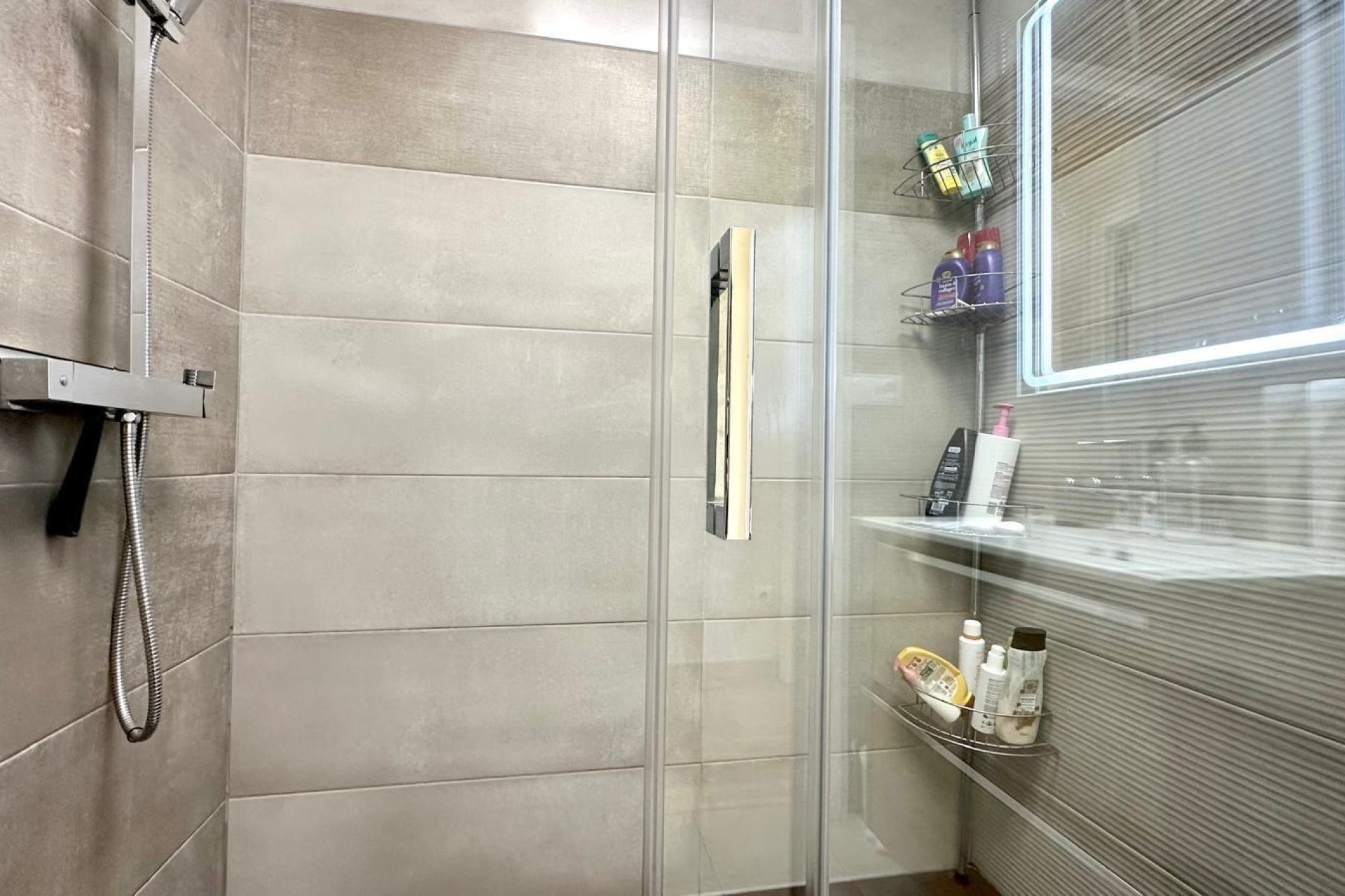 Resale - Bungalow -
Torrevieja - Torreblanca