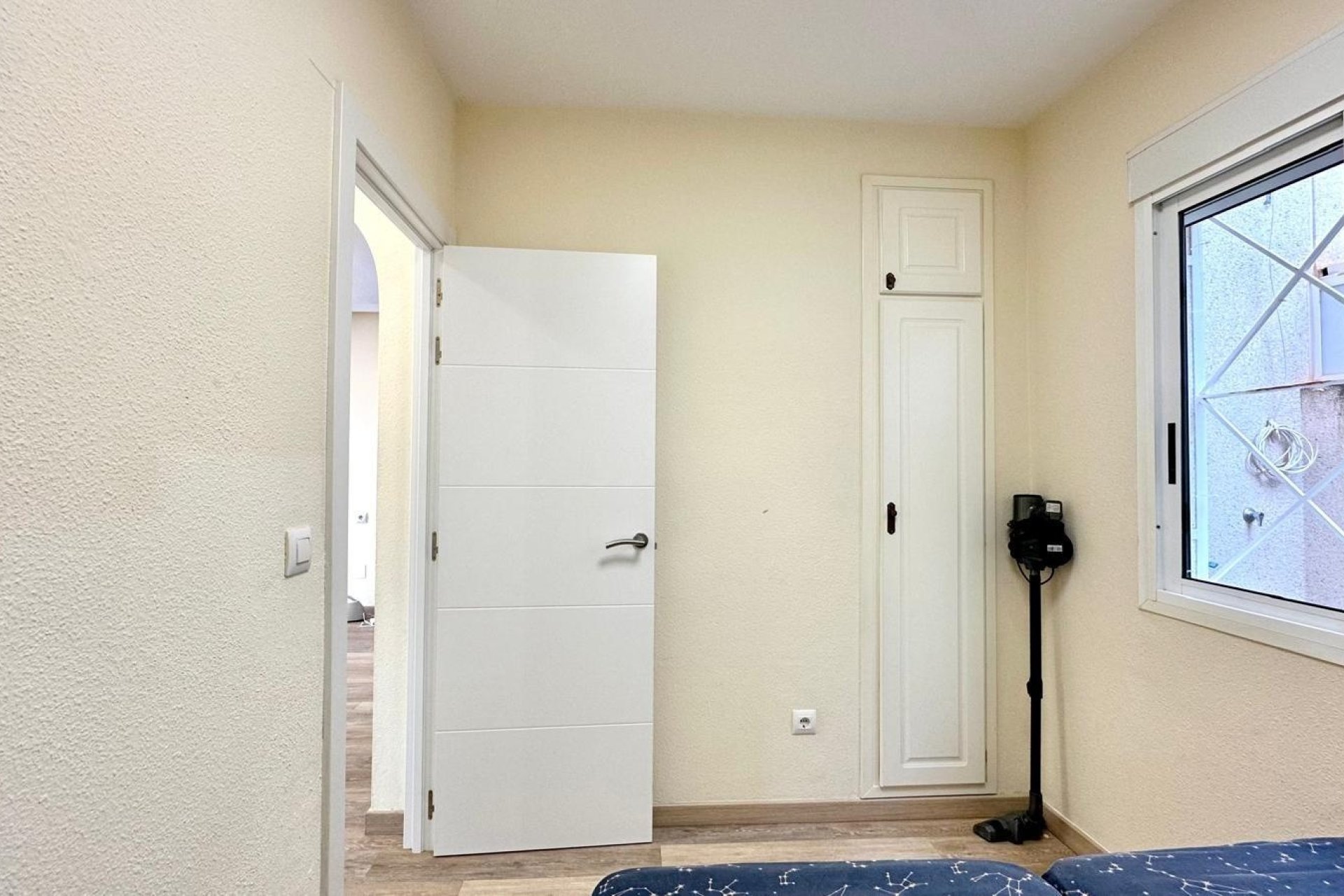 Resale - Bungalow -
Torrevieja - Torreblanca