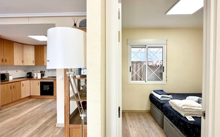 Resale - Bungalow -
Torrevieja - Torreblanca