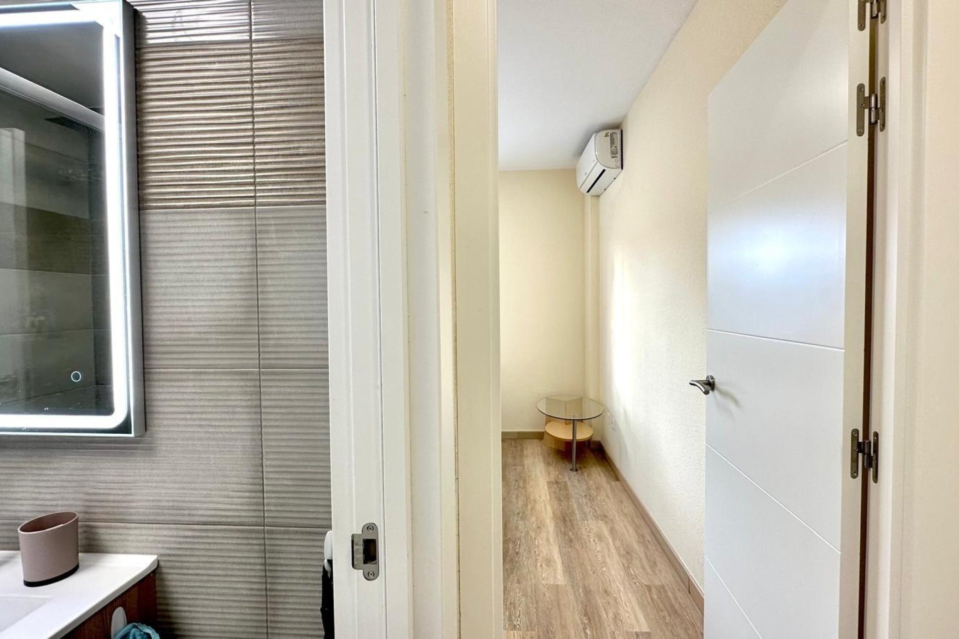 Resale - Bungalow -
Torrevieja - Torreblanca