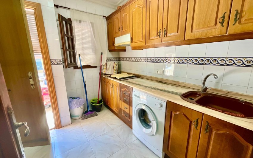 Resale - Bungalow -
Torrevieja - Torreblanca