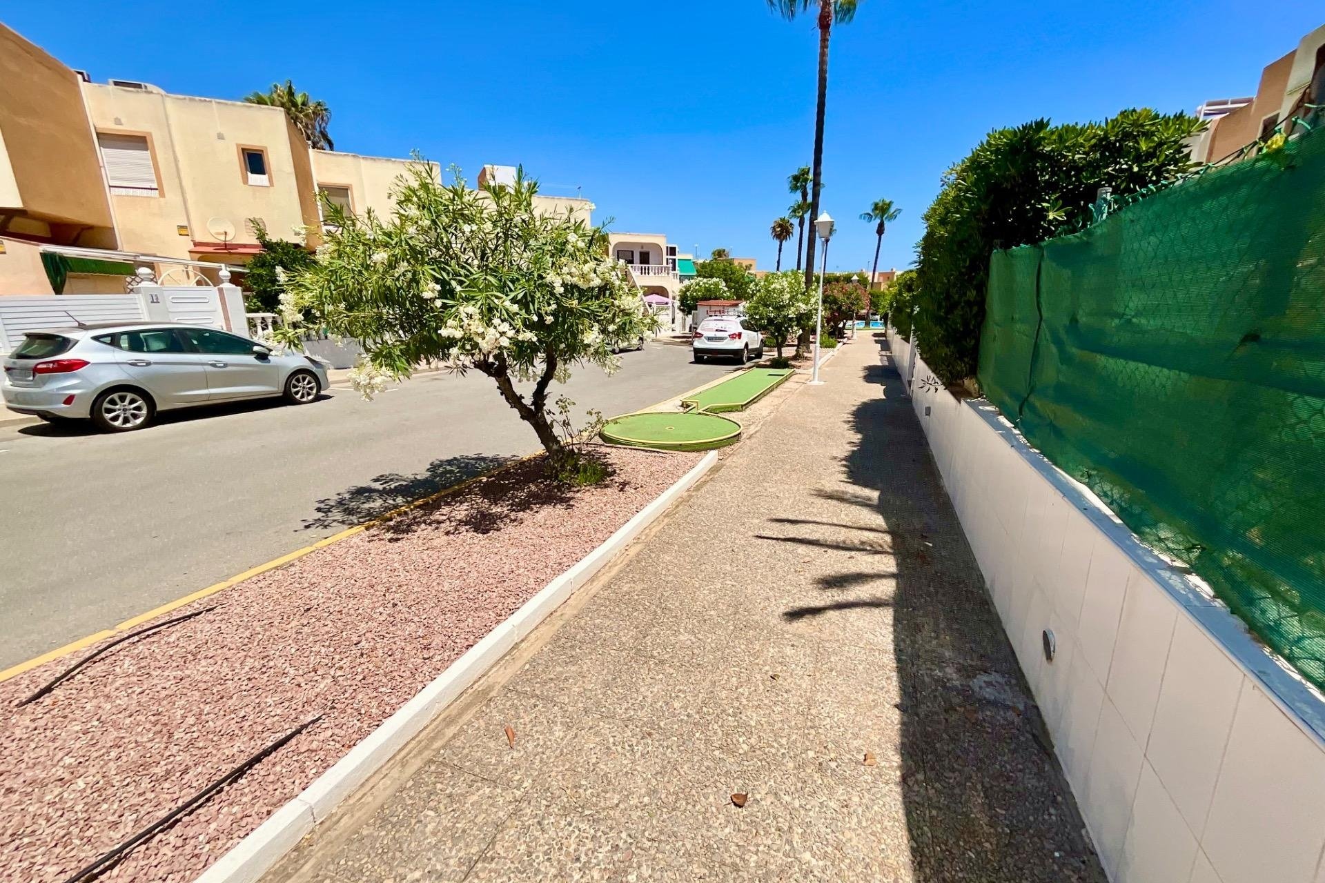 Resale - Bungalow -
Torrevieja - Torreblanca
